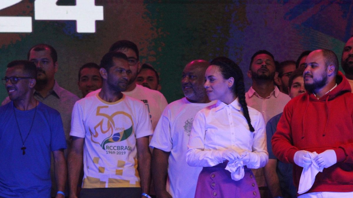noite-carismatica-sabado-enf-2024 (4)